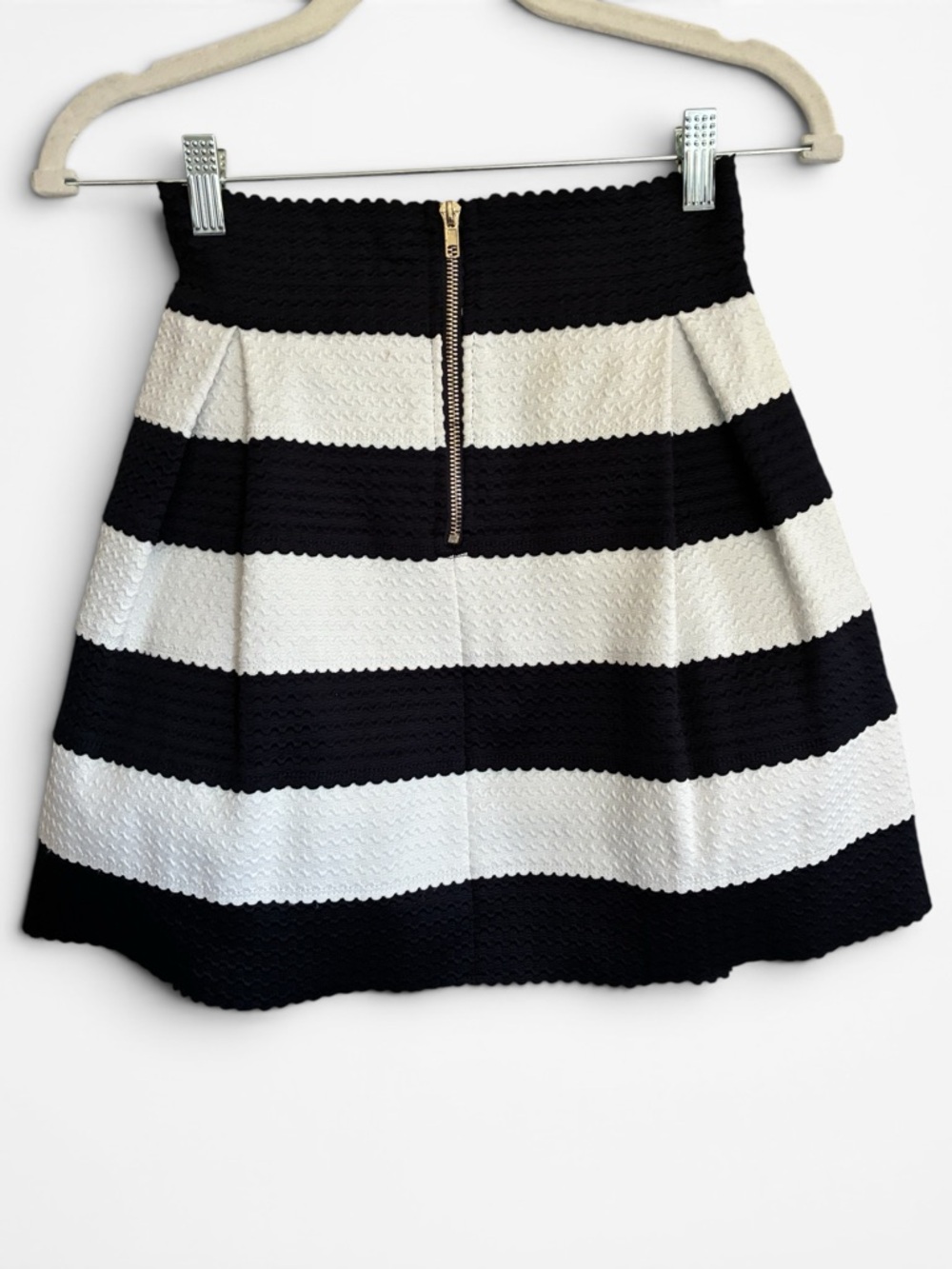 Ginger G Black and White Structured Striped Pleated Skirt - Size S - Picture 2 of 8